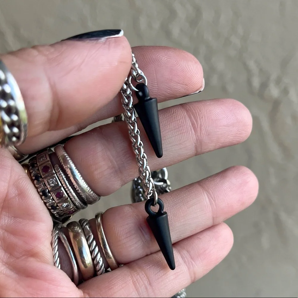 Handmade stainless steel & leather adjustable chain & spikes choker necklace - Picture 10 of 15